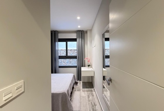 Venta - Apartamento / Piso -
Torrevieja - Playa del Cura