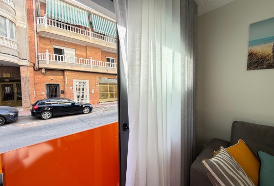 Venta - Apartamento / Piso -
Torrevieja - Playa del Cura
