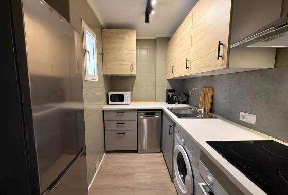 Sprzedaż - Apartament / Mieszkanie -
Torrevieja - Playa del Cura