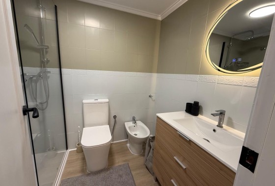 Sprzedaż - Apartament / Mieszkanie -
Torrevieja - Playa del Cura