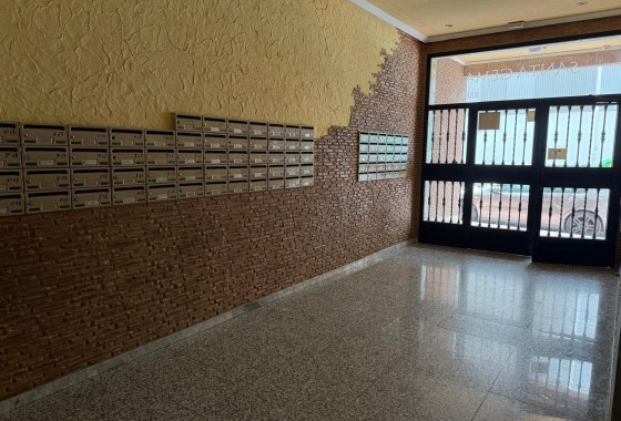 Sprzedaż - Apartament / Mieszkanie -
Torrevieja - Playa del Cura