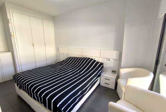 Revente - Villa mitoyenne -
Algorfa