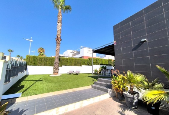 Revente - Villa mitoyenne -
Algorfa