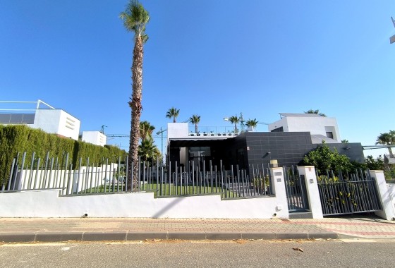Revente - Villa mitoyenne -
Algorfa