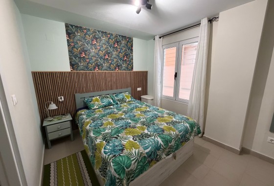 Herverkoop - Appartement / Flat -
Orihuela - Playa Flamenca