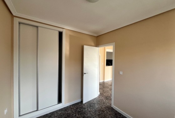 Resale - Apartment / Flat -
Playa Flamenca - Res. San Antonio