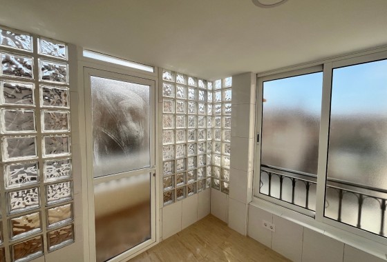 Resale - Apartment / Flat -
Playa Flamenca - Res. San Antonio
