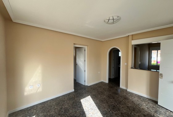 Resale - Apartment / Flat -
Playa Flamenca - Res. San Antonio