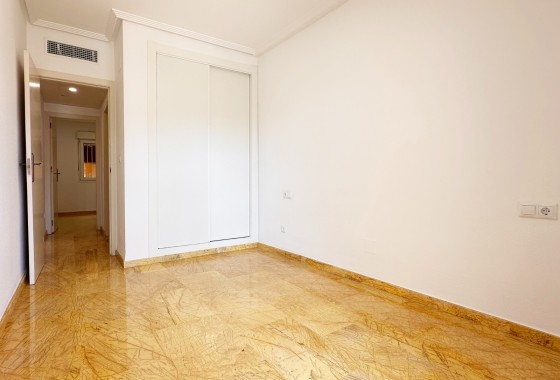 Herverkoop - Appartement / Flat -
Orihuela Costa - Agua Marina