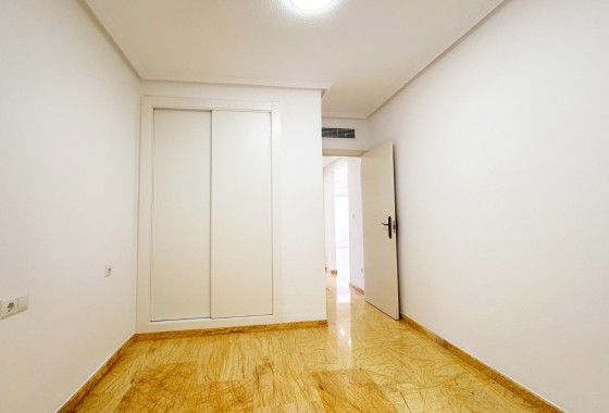 Herverkoop - Appartement / Flat -
Orihuela Costa - Agua Marina