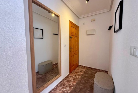 Wiederverkauf - Wohnung / Apartment -
Torrevieja - Playa del Cura