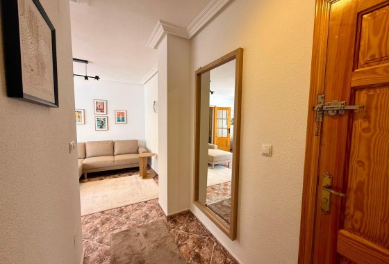 Wiederverkauf - Wohnung / Apartment -
Torrevieja - Playa del Cura