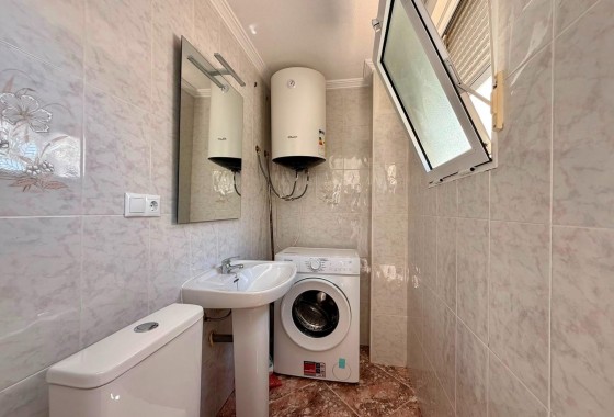 Wiederverkauf - Wohnung / Apartment -
Torrevieja - Playa del Cura
