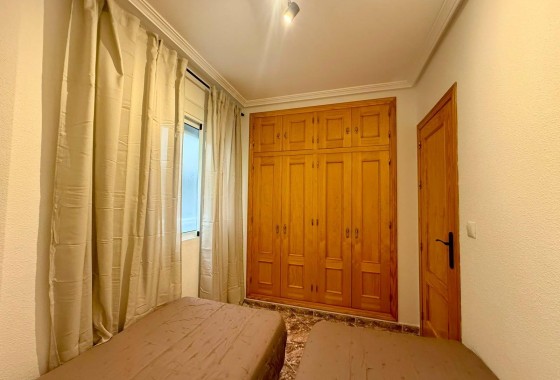 Wiederverkauf - Wohnung / Apartment -
Torrevieja - Playa del Cura