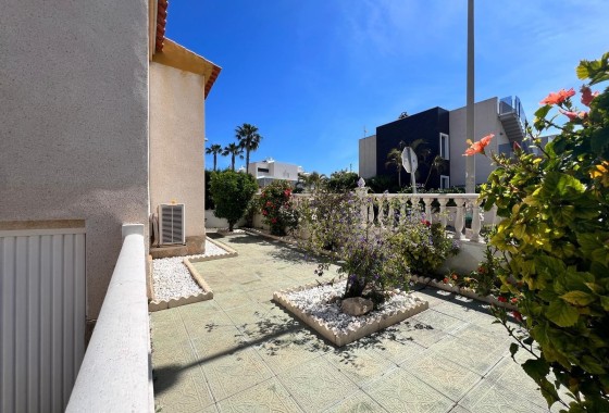 Resale - Semi Detached Villa -
Torrevieja - Torre la mata