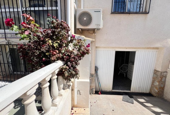 Resale - Semi Detached Villa -
Torrevieja - Torre la mata