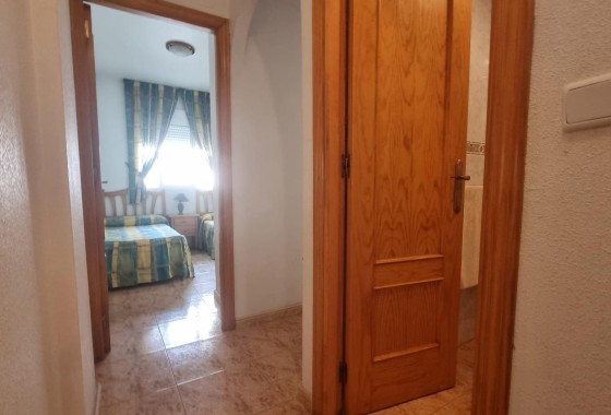 Sprzedaż - Apartament / Mieszkanie -
Torrevieja