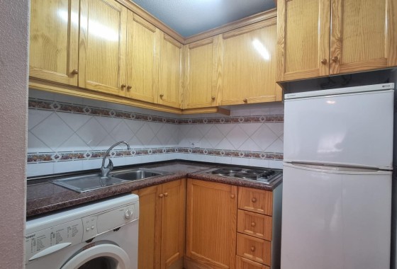 Sprzedaż - Apartament / Mieszkanie -
Torrevieja