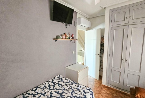 Wiederverkauf - Freistehende Villa -
Orihuela Costa - Cabo Roig