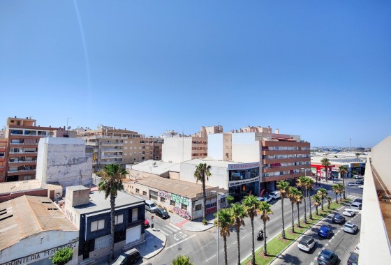 Long Term Rental - Apartment / Flat -
Torrevieja