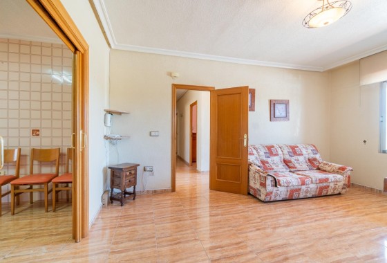 Herverkoop - Rijhuis -
San Miguel de Salinas - Torremendo