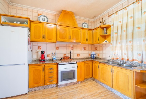 Herverkoop - Rijhuis -
San Miguel de Salinas - Torremendo