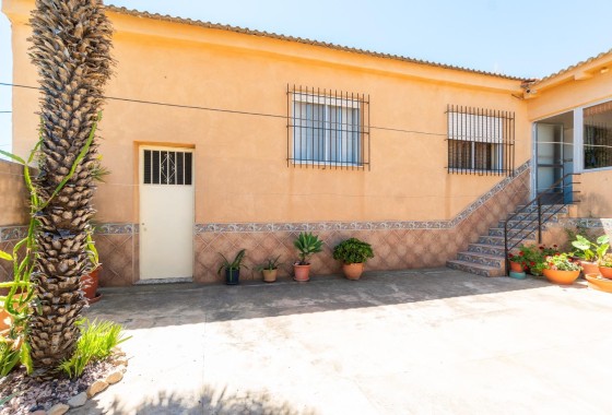 Herverkoop - Rijhuis -
San Miguel de Salinas - Torremendo