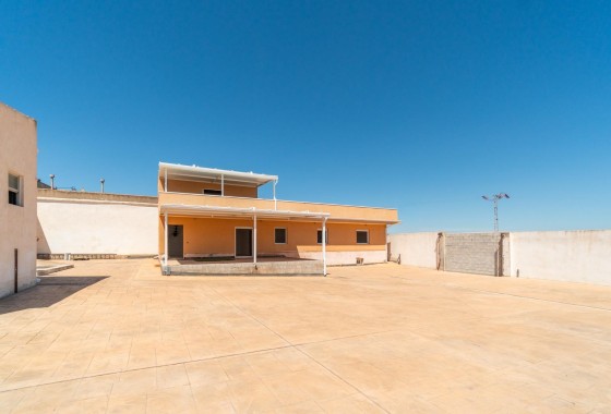 Herverkoop - Rijhuis -
San Miguel de Salinas - Torremendo