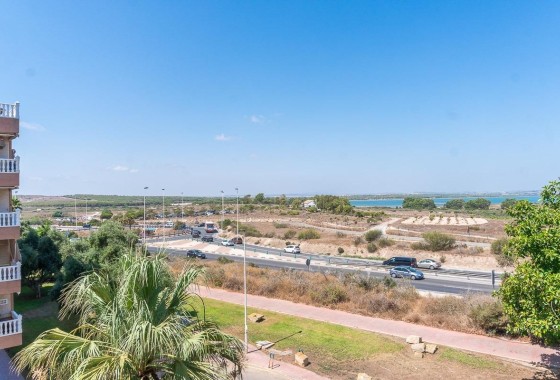Resale - Apartment / Flat -
Torrevieja - La Mata