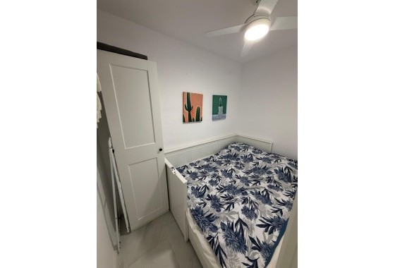 Herverkoop - Appartement / Flat -
Torrevieja - Cabo cervera