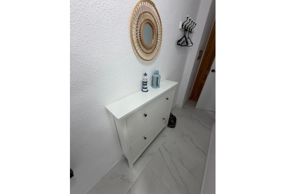 Herverkoop - Appartement / Flat -
Torrevieja - Cabo cervera