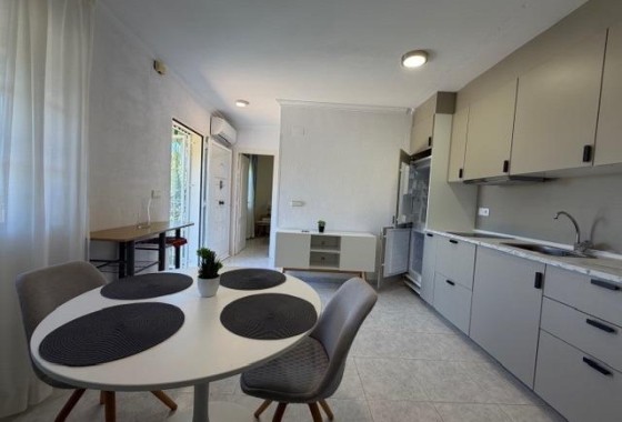 Herverkoop - Appartement / Flat -
Torrevieja - La Siesta