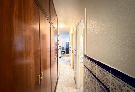 Herverkoop - Appartement / Flat -
Torrevieja - Playa del Cura