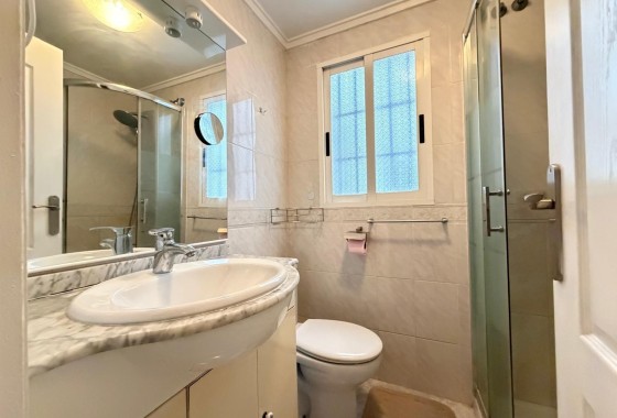 Herverkoop - Appartement / Flat -
Torrevieja - Playa del Cura