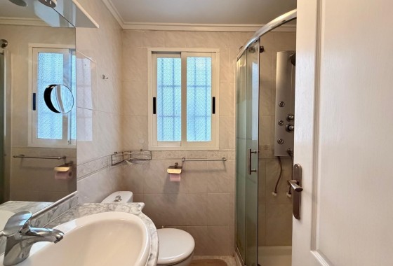 Herverkoop - Appartement / Flat -
Torrevieja - Playa del Cura