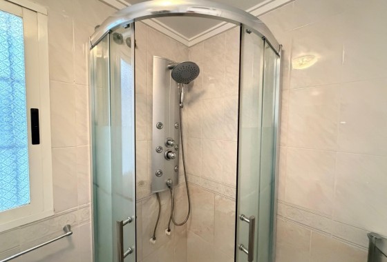 Herverkoop - Appartement / Flat -
Torrevieja - Playa del Cura