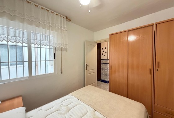 Herverkoop - Appartement / Flat -
Torrevieja - Playa del Cura