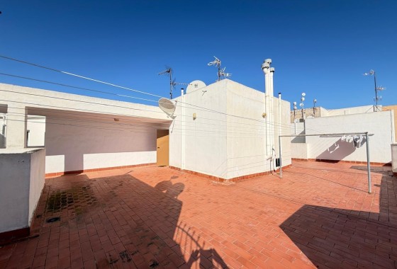 Herverkoop - Appartement / Flat -
Torrevieja - Playa del Cura