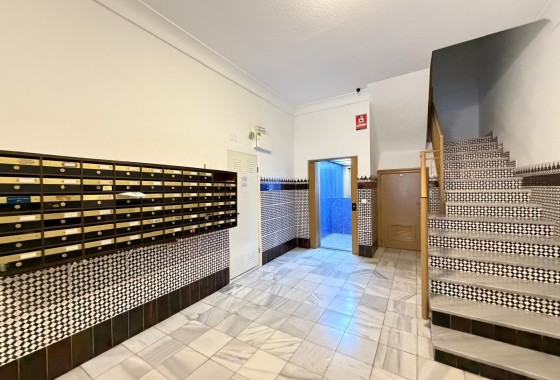 Herverkoop - Appartement / Flat -
Torrevieja - Playa del Cura