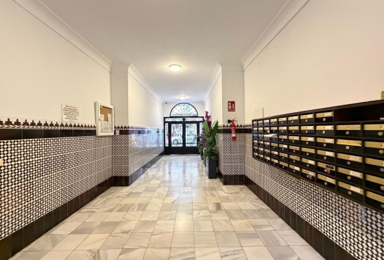Herverkoop - Appartement / Flat -
Torrevieja - Playa del Cura