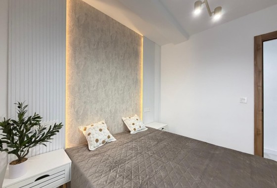 Revente - Appartement -
Torrevieja - Playa del Cura