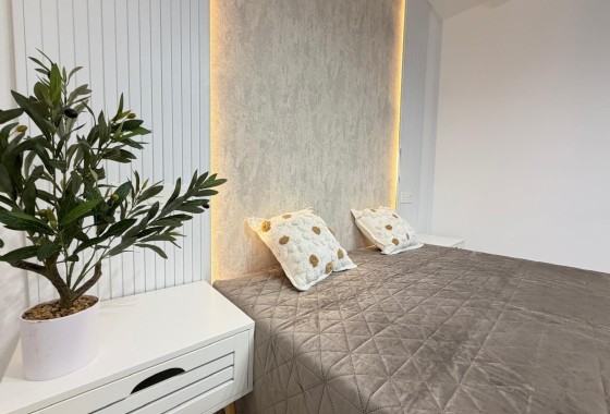 Revente - Appartement -
Torrevieja - Playa del Cura