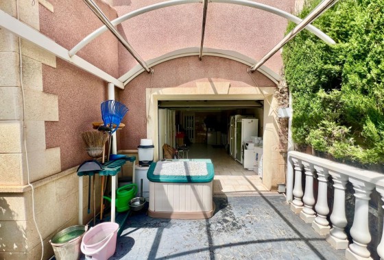 Herverkoop - Vrijstaande Villa -
Torrevieja - Los Balcones