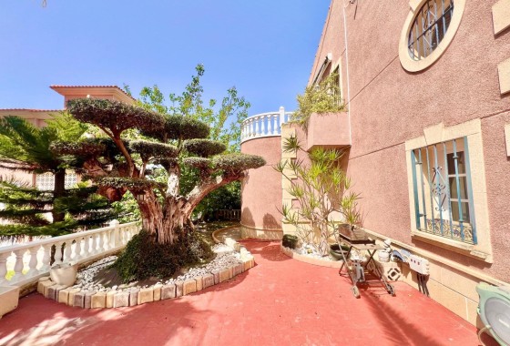 Herverkoop - Vrijstaande Villa -
Torrevieja - Los Balcones