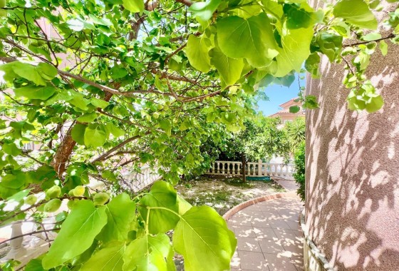 Herverkoop - Vrijstaande Villa -
Torrevieja - Los Balcones