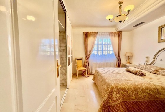 Herverkoop - Vrijstaande Villa -
Torrevieja - Los Balcones