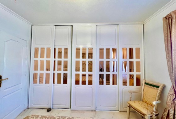 Herverkoop - Vrijstaande Villa -
Torrevieja - Los Balcones