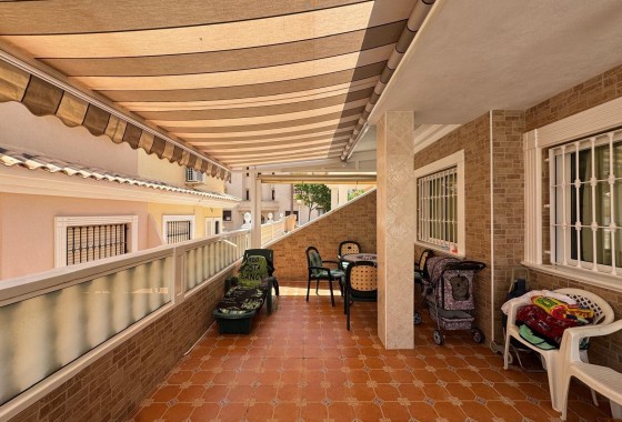 Resale - Townhouse -
Guardamar del Segura - Urbanizaciones