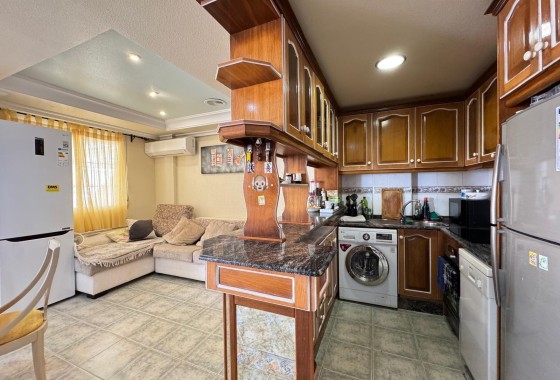 Resale - Townhouse -
Guardamar del Segura - Urbanizaciones