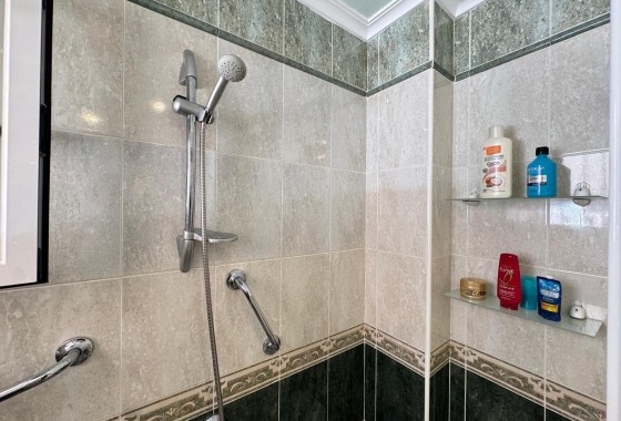 Resale - Townhouse -
Guardamar del Segura - Urbanizaciones